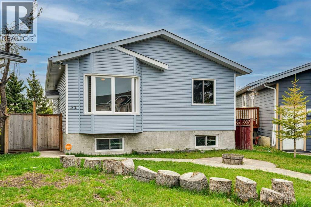 32 Taraglen Place NE, Calgary, Alberta