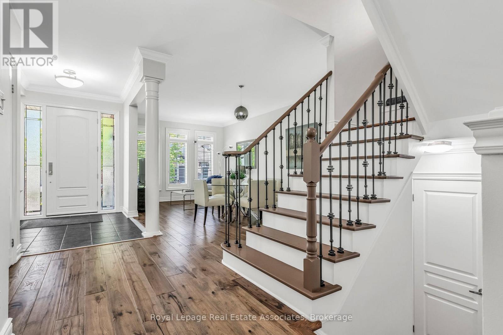 273 Duskywing Way, Oakville, Ontario  L6L 6X5 - Photo 4 - W12878230