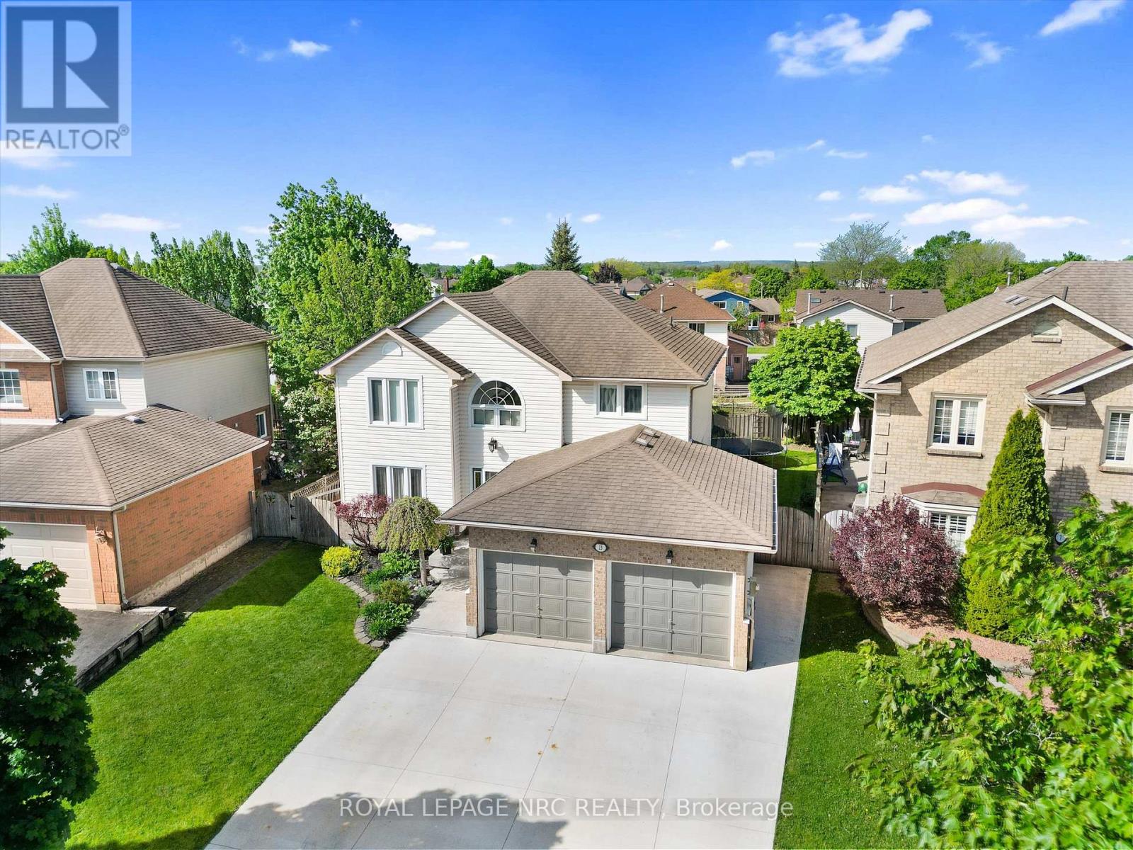 13 Crysler Crescent, Thorold, Ontario  L2V 5A2 - Photo 2 - X13151068