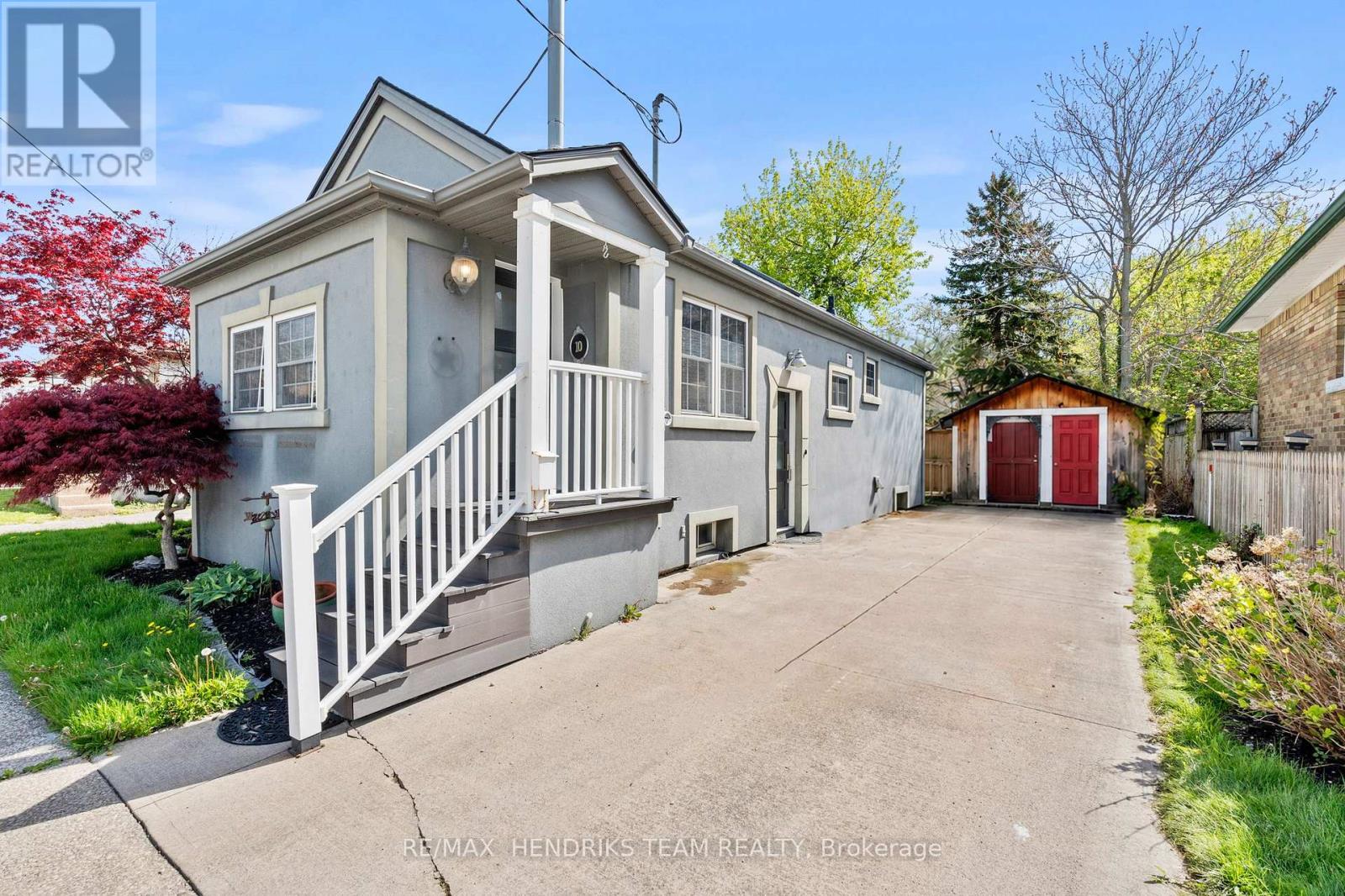 10 PEACHDALE AVENUE, St. Catharines, Ontario