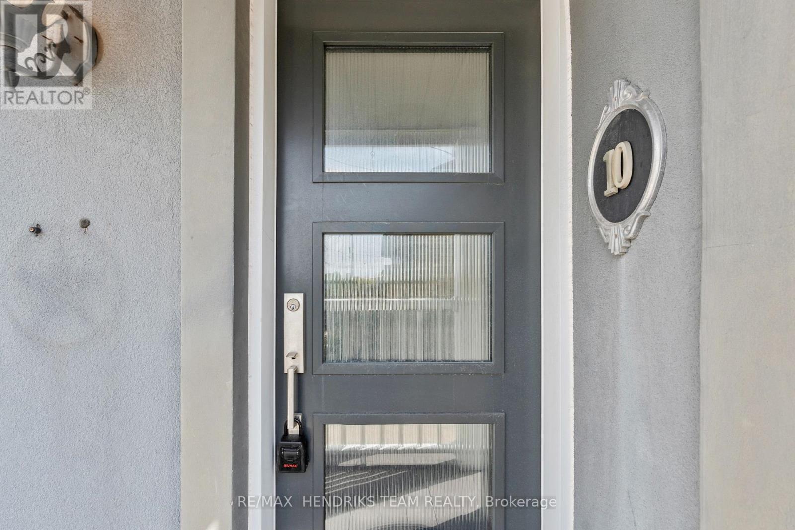 10 Peachdale Avenue, St. Catharines, Ontario  L2M 5M3 - Photo 5 - X13151098