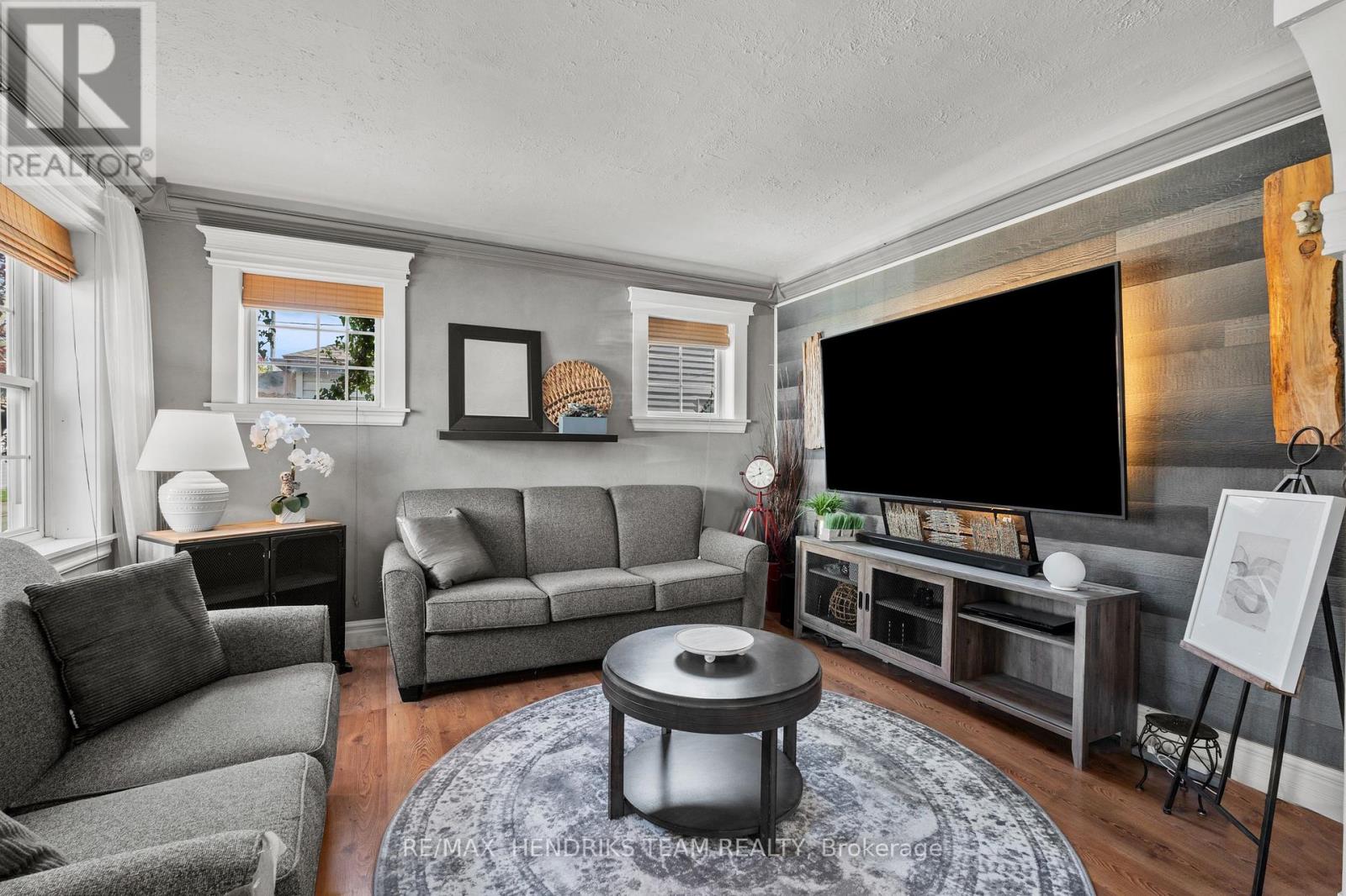 10 Peachdale Avenue, St. Catharines, Ontario  L2M 5M3 - Photo 8 - X13151098