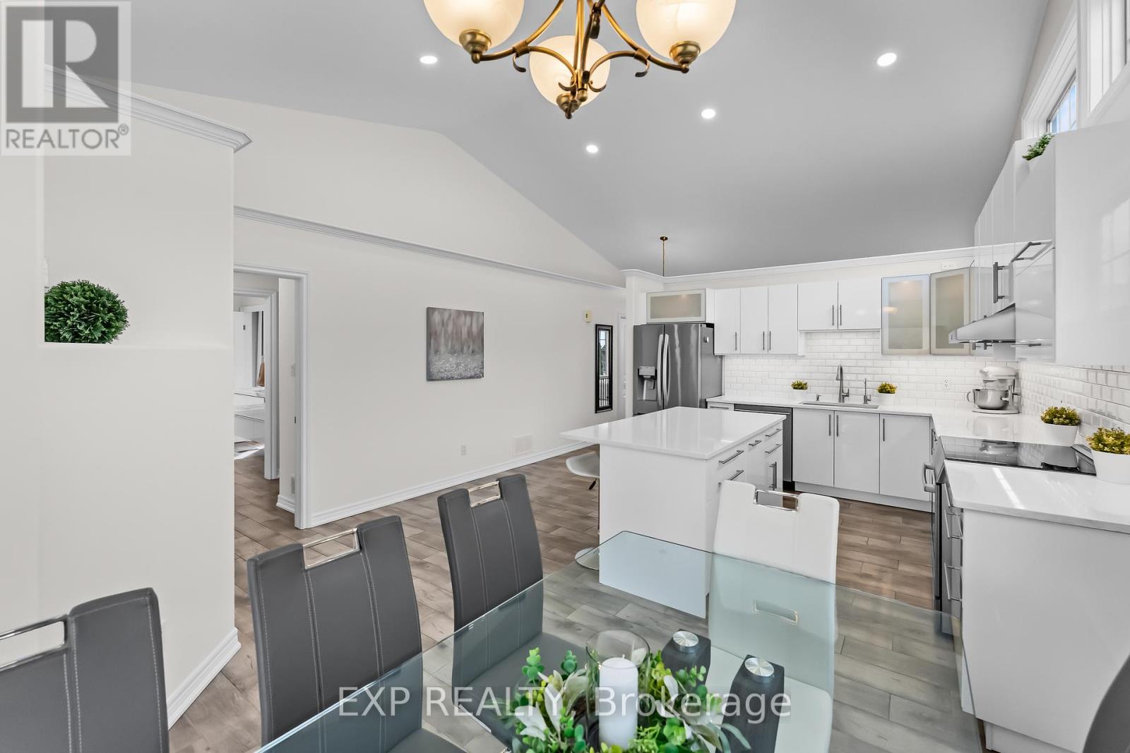 7032 Kelly Drive, Niagara Falls (Forestview), Ontario  L2H 3J9 - Photo 20 - X13151136