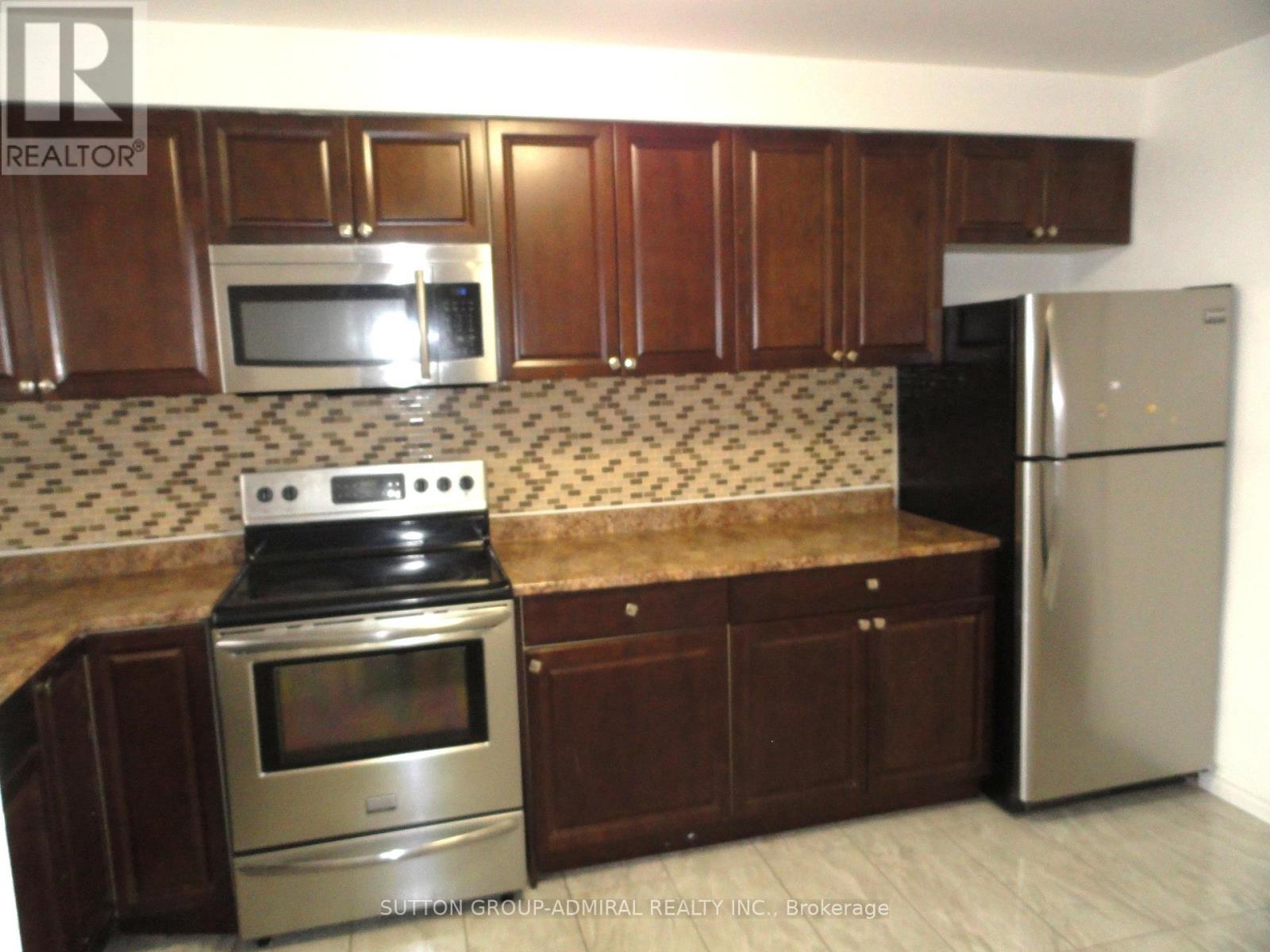 137 Ashton Crescent, Brampton, Ontario  L6S 3J9 - Photo 6 - W13037776