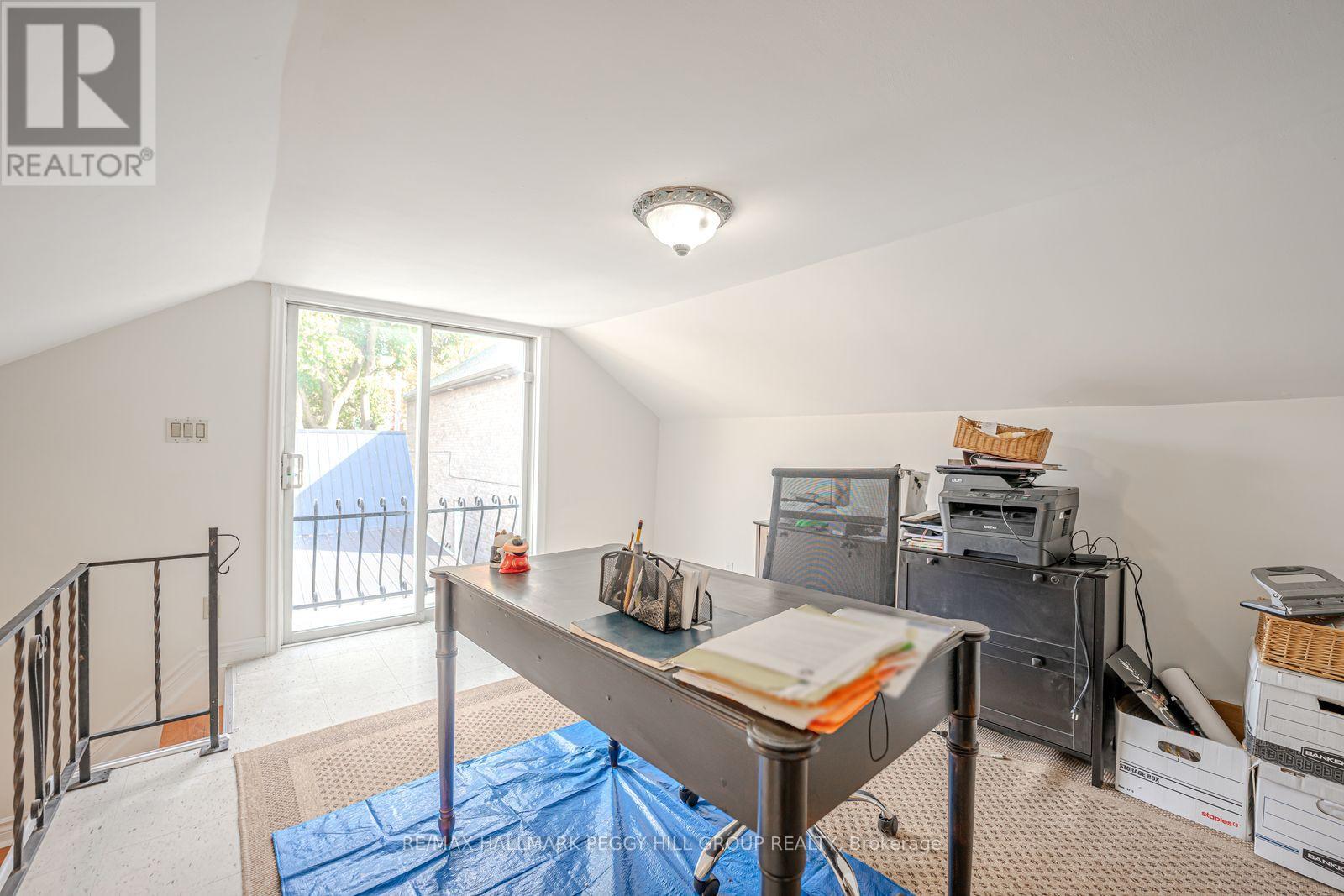 131 Sanford Street, Barrie, Ontario  L4N 3C8 - Photo 11 - S12976376