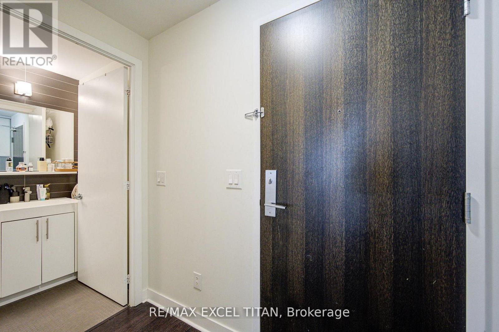 417 - 156 Portland Street, Toronto, Ontario  M5V 0G1 - Photo 9 - C13151116