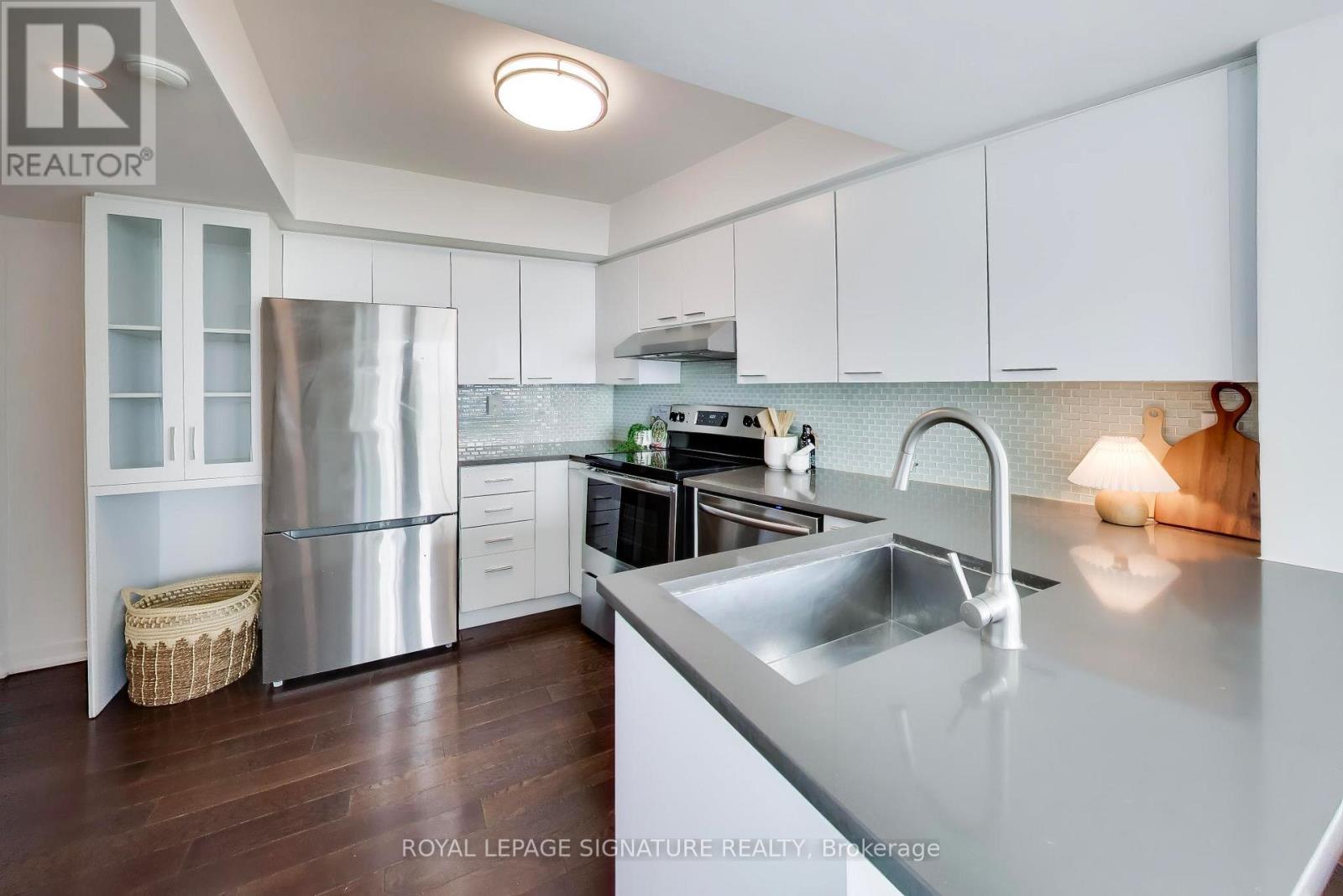 1807 - 650 Queens Quay W, Toronto, Ontario  M5V 2Y7 - Photo 10 - C13151144