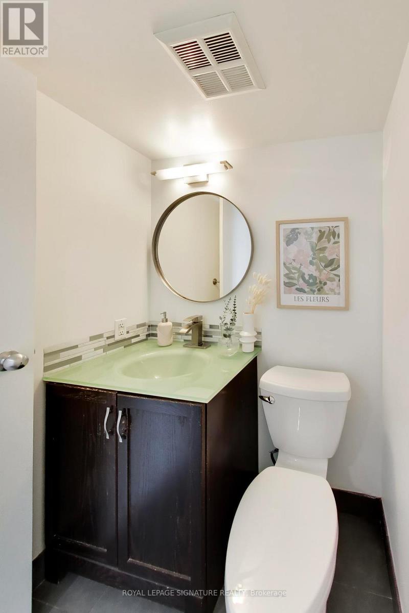 1807 - 650 Queens Quay W, Toronto, Ontario  M5V 2Y7 - Photo 12 - C13151144