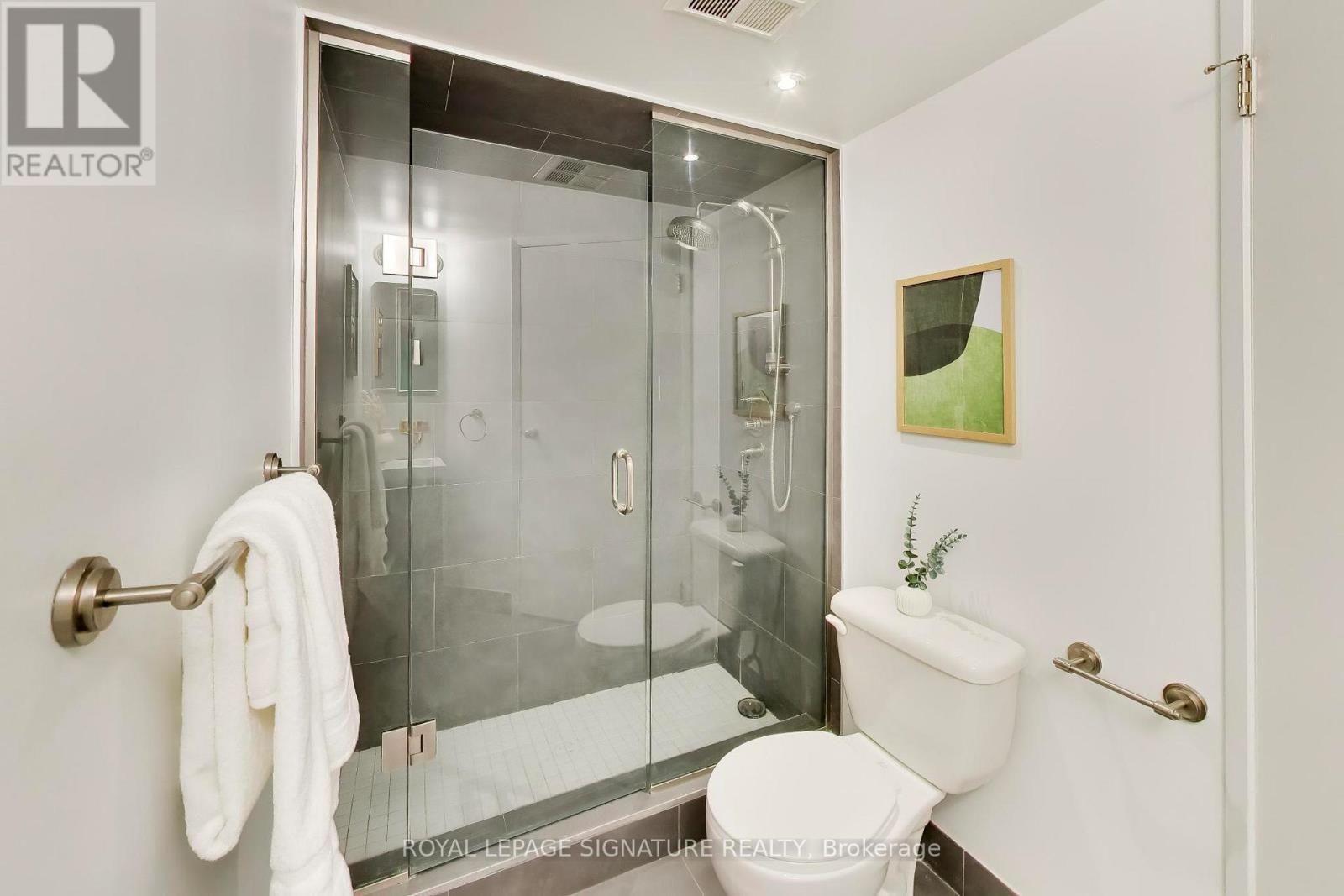 1807 - 650 Queens Quay W, Toronto, Ontario  M5V 2Y7 - Photo 18 - C13151144