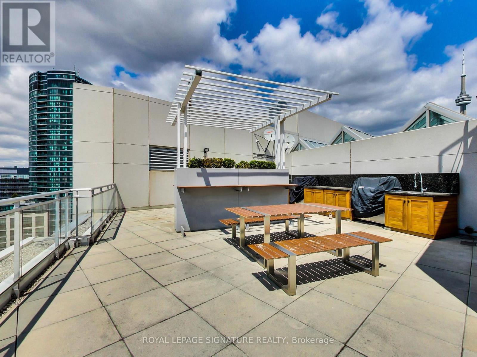 1807 - 650 Queens Quay W, Toronto, Ontario  M5V 2Y7 - Photo 23 - C13151144
