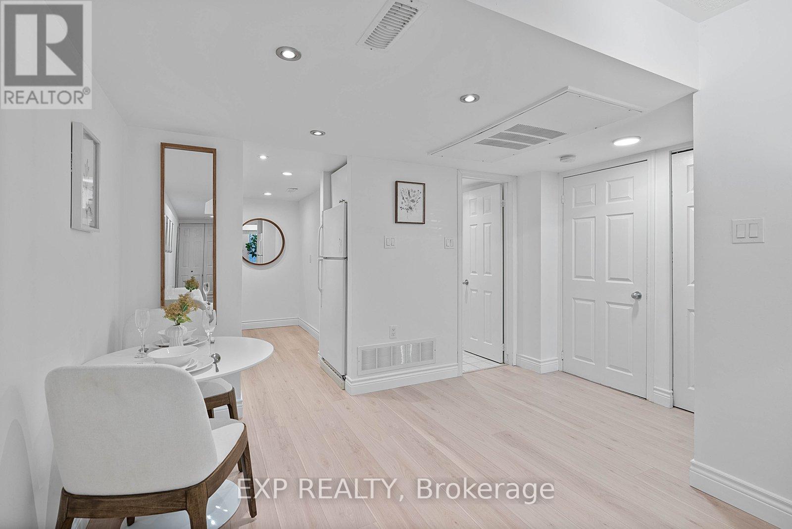 Th B - 12 Portland Street, Toronto, Ontario  M5V 3N6 - Photo 12 - C13151212