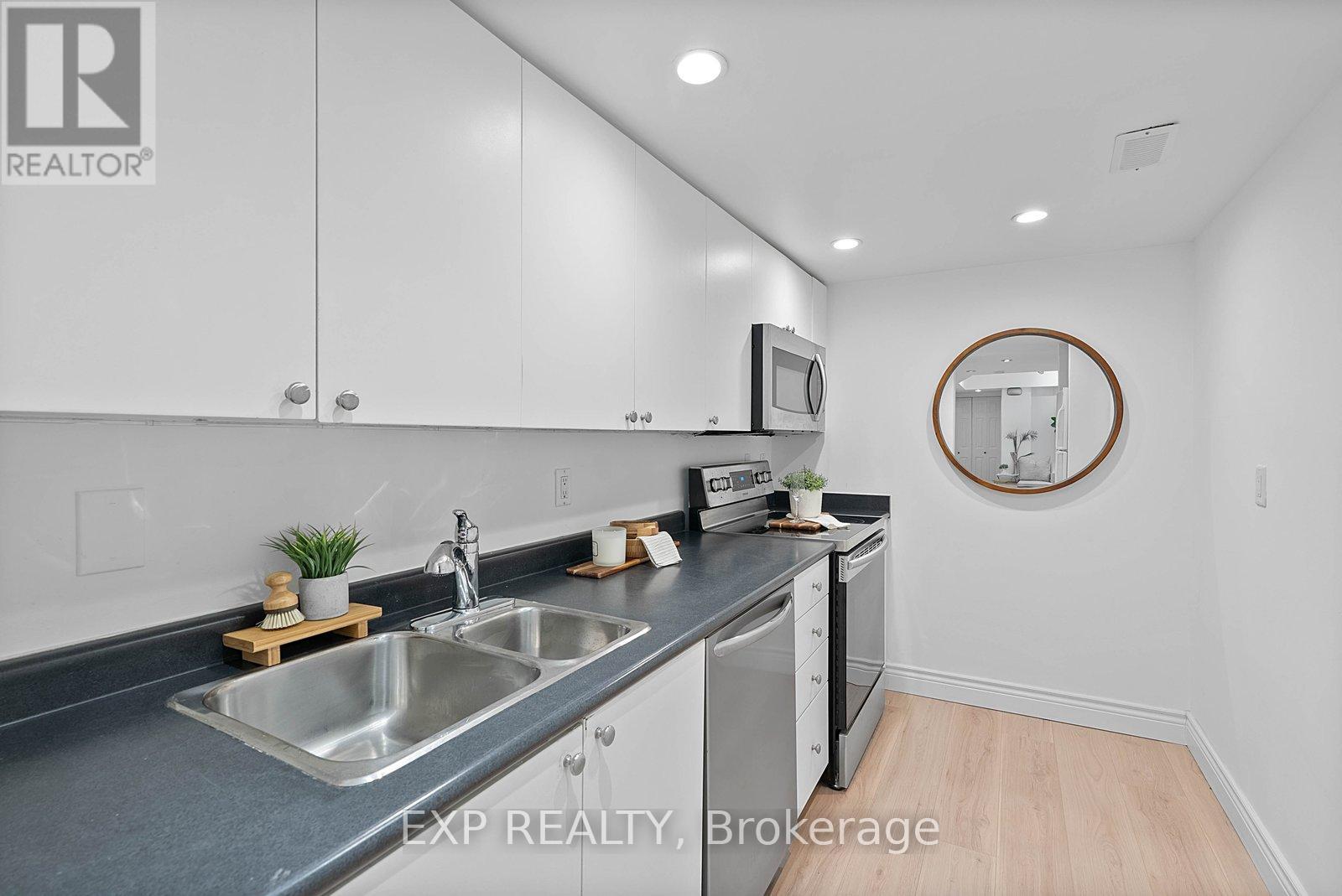 Th B - 12 Portland Street, Toronto, Ontario  M5V 3N6 - Photo 14 - C13151212