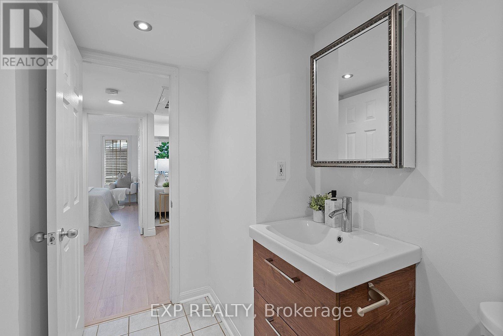 Th B - 12 Portland Street, Toronto, Ontario  M5V 3N6 - Photo 24 - C13151212