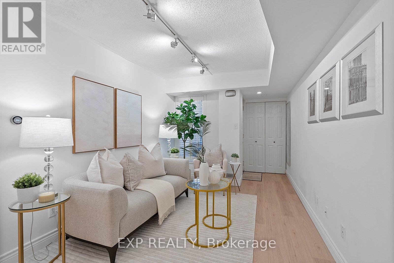 Th B - 12 Portland Street, Toronto, Ontario  M5V 3N6 - Photo 5 - C13151212