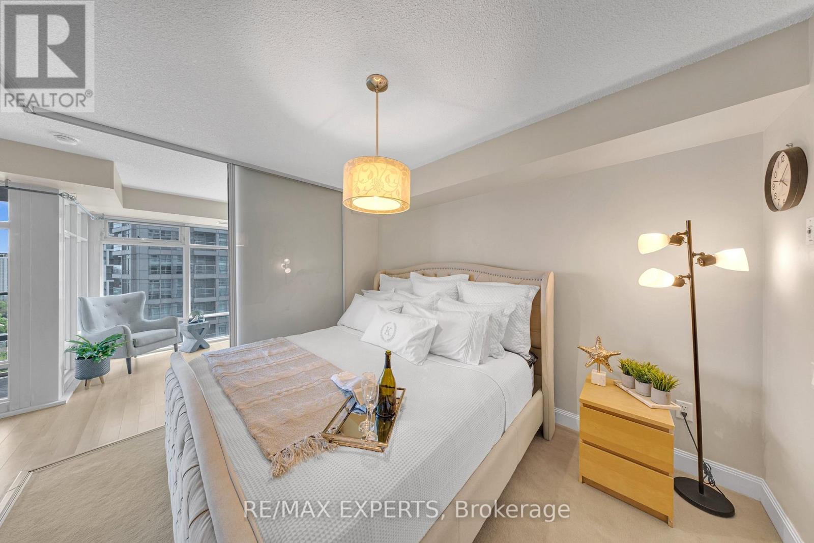 2304 - 2191 Yonge Street, Toronto, Ontario  M4S 3H8 - Photo 19 - C13151310