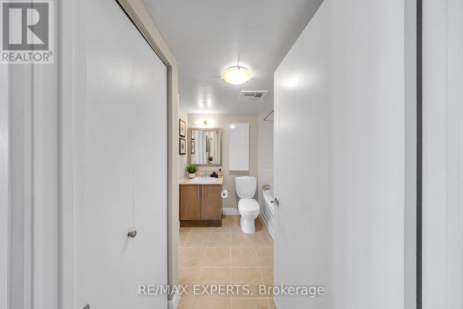 2304 - 2191 Yonge Street, Toronto, Ontario  M4S 3H8 - Photo 24 - C13151310