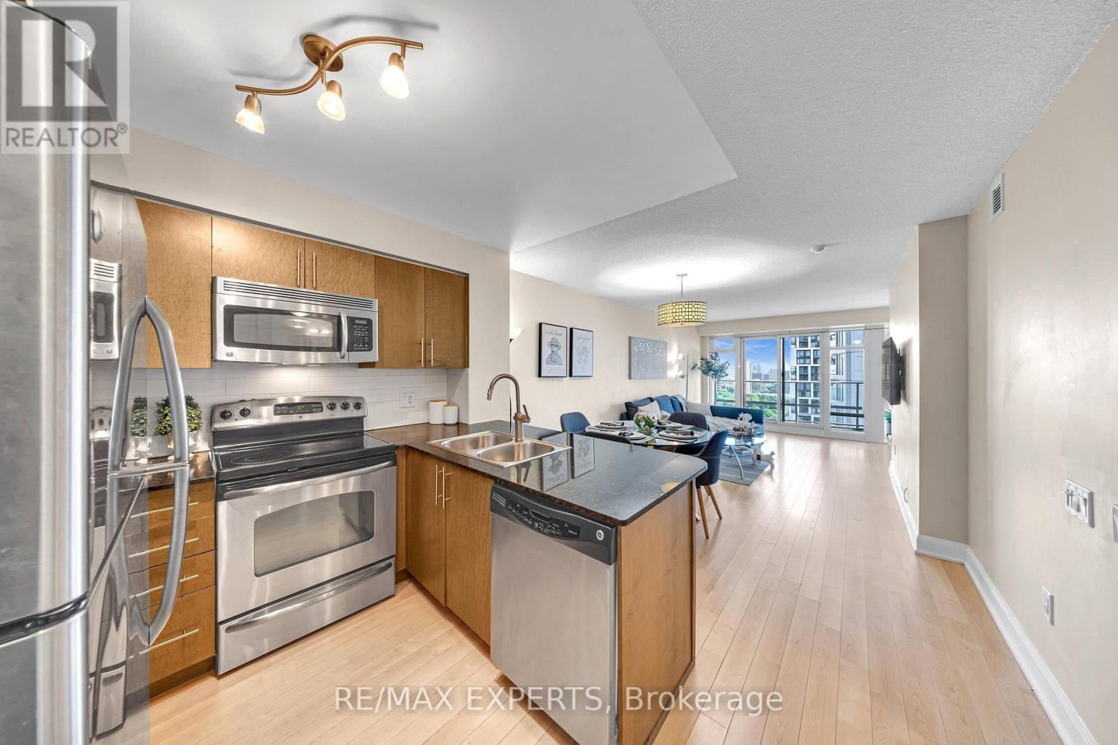 2304 - 2191 Yonge Street, Toronto, Ontario  M4S 3H8 - Photo 4 - C13151310