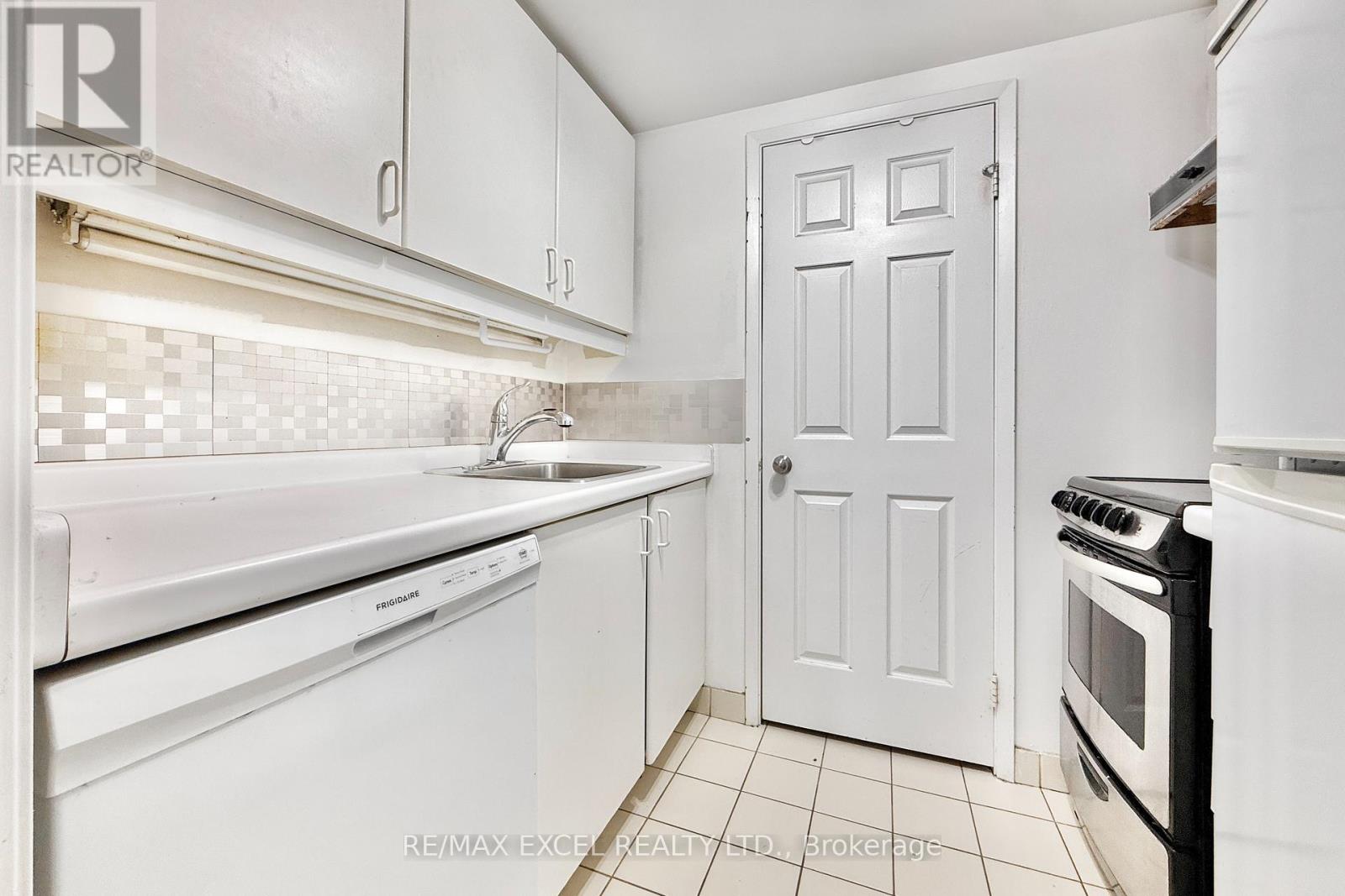 1208 - 44 Gerrard Street W, Toronto, Ontario  M5G 2K2 - Photo 14 - C13151326