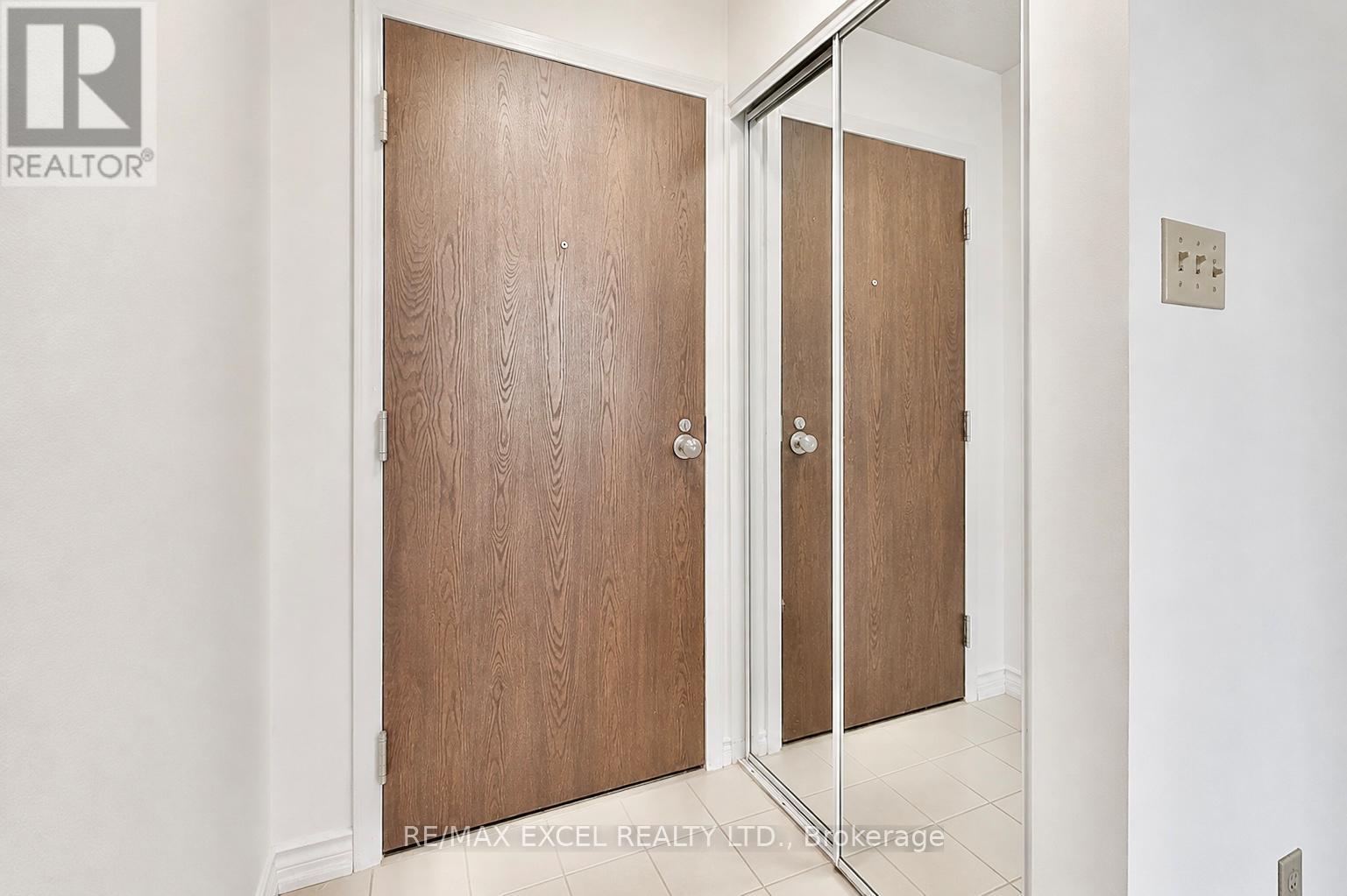 1208 - 44 Gerrard Street W, Toronto, Ontario  M5G 2K2 - Photo 16 - C13151326