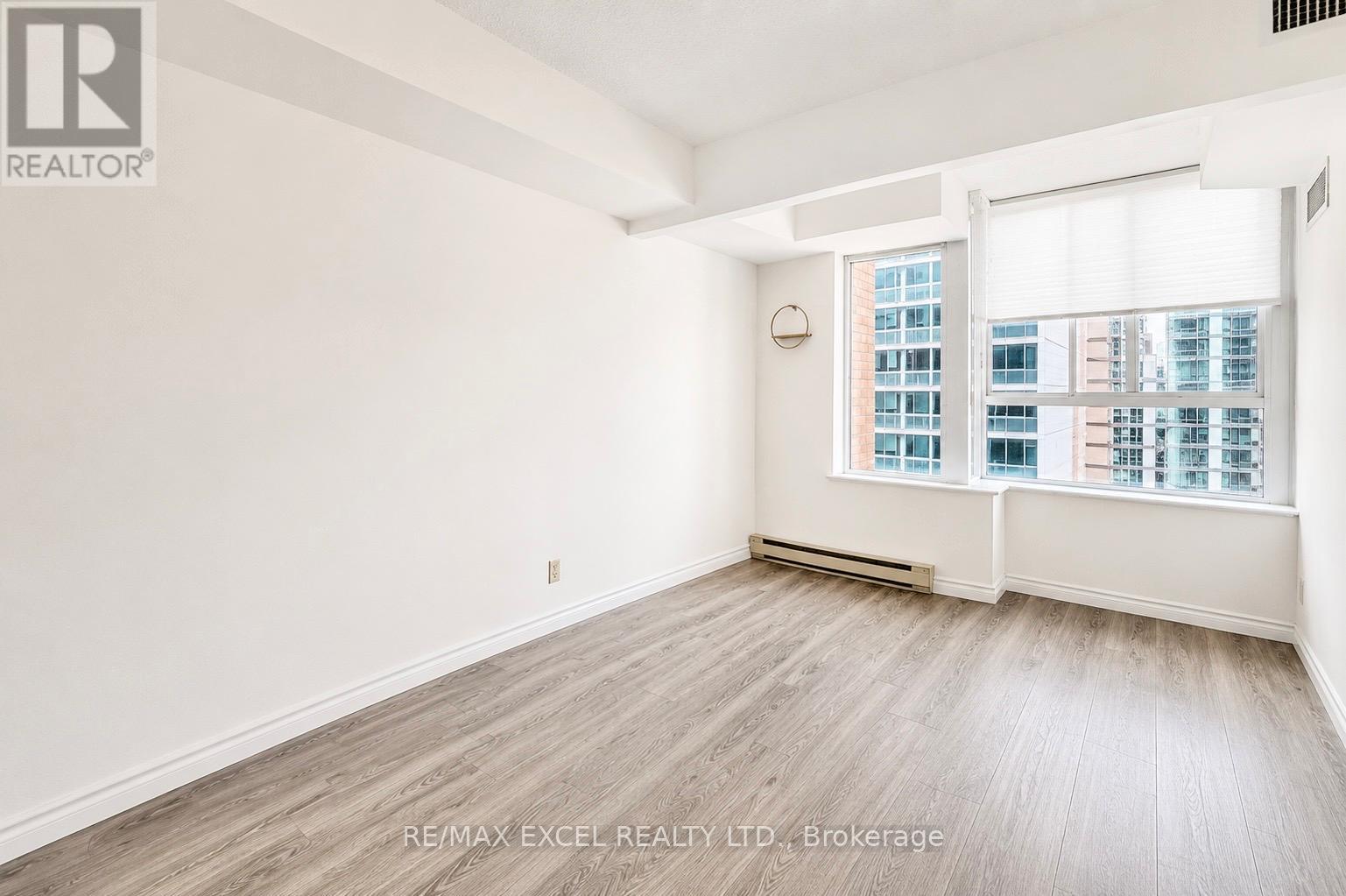 1208 - 44 Gerrard Street W, Toronto, Ontario  M5G 2K2 - Photo 17 - C13151326