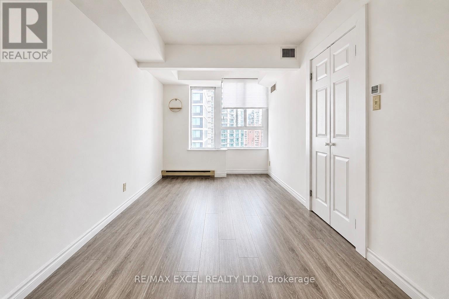 1208 - 44 Gerrard Street W, Toronto, Ontario  M5G 2K2 - Photo 19 - C13151326