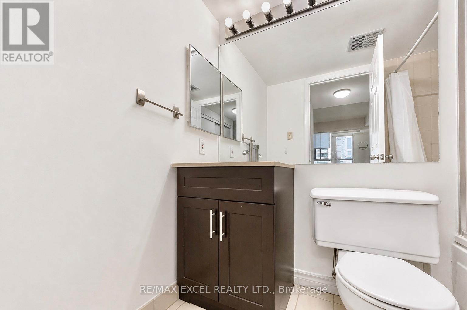 1208 - 44 Gerrard Street W, Toronto, Ontario  M5G 2K2 - Photo 9 - C13151326