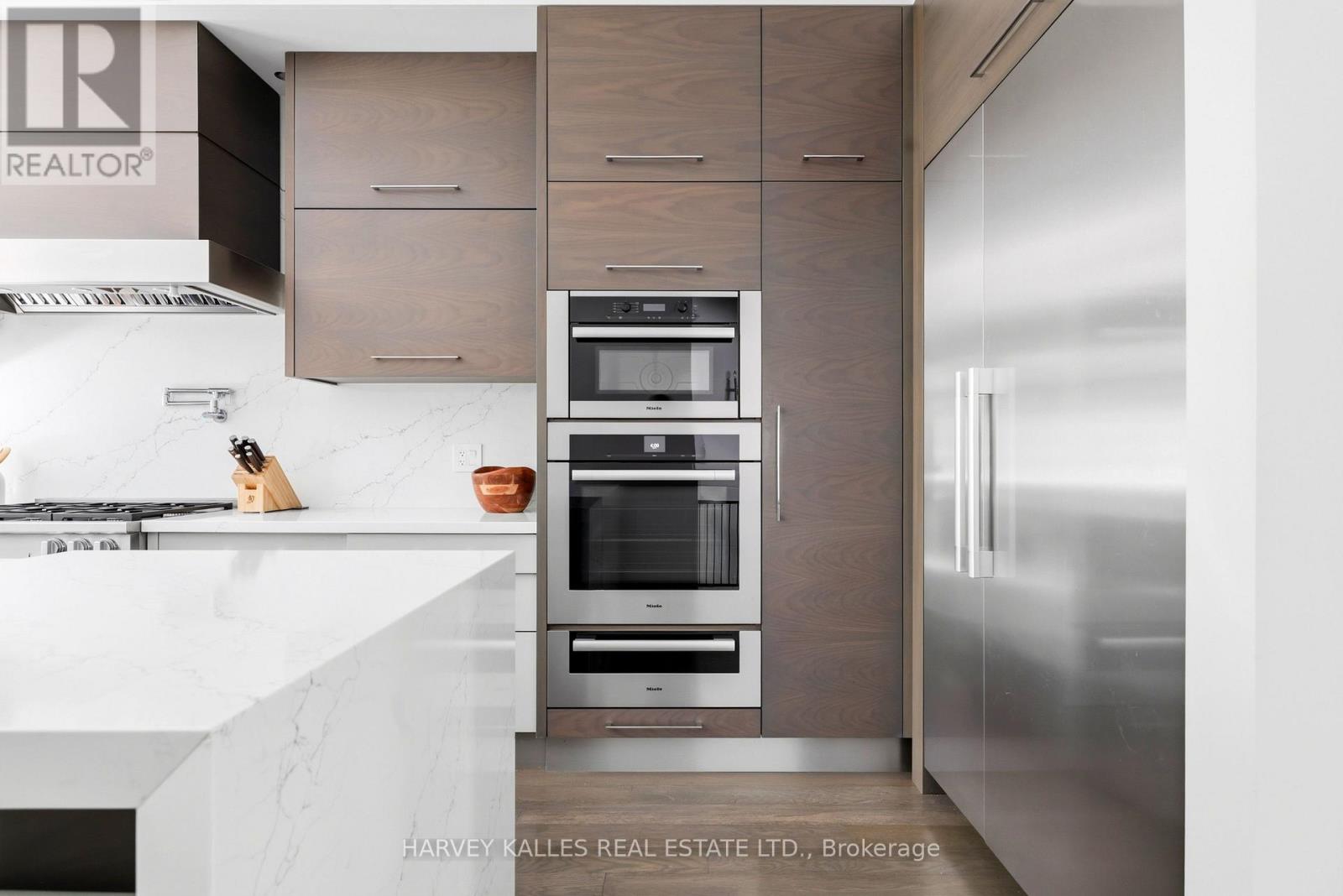 185 Melrose Avenue, Toronto, Ontario  M5M 1Y9 - Photo 12 - C13151382
