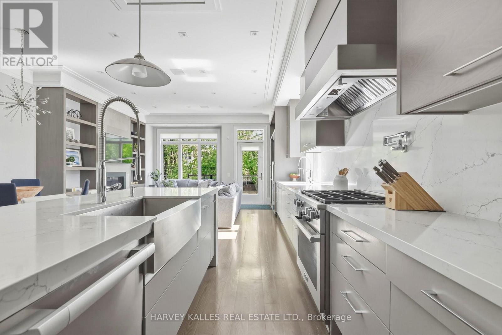 185 Melrose Avenue, Toronto, Ontario  M5M 1Y9 - Photo 13 - C13151382
