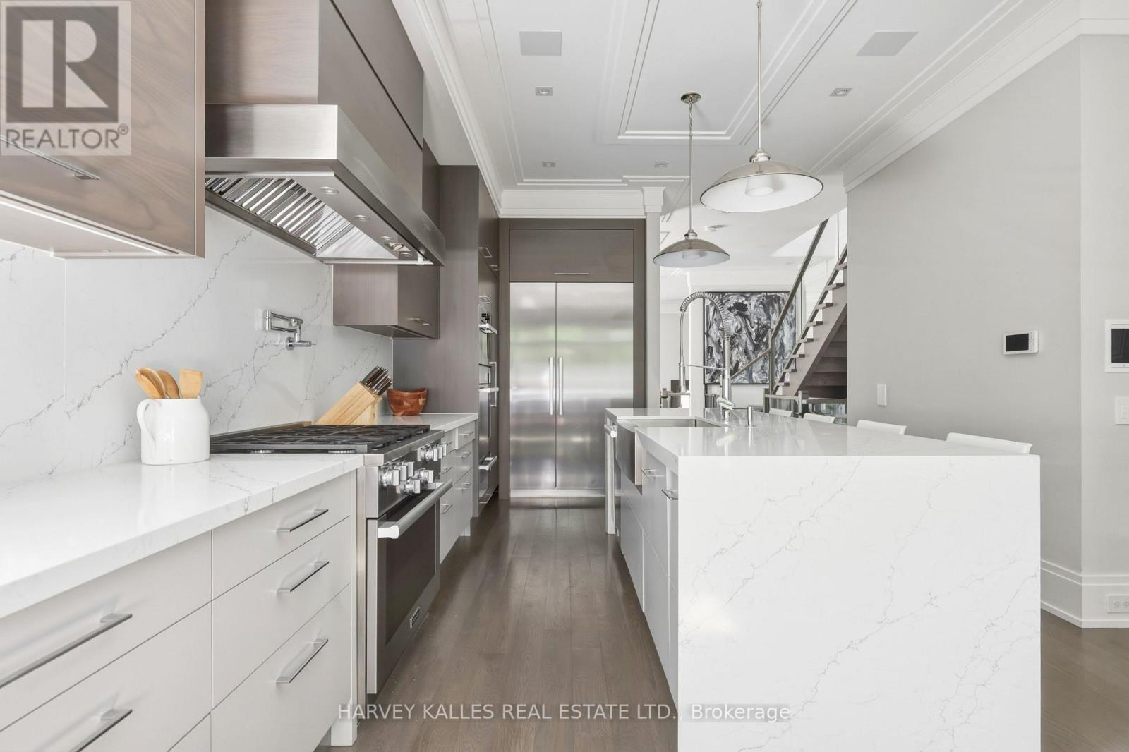 185 Melrose Avenue, Toronto, Ontario  M5M 1Y9 - Photo 14 - C13151382