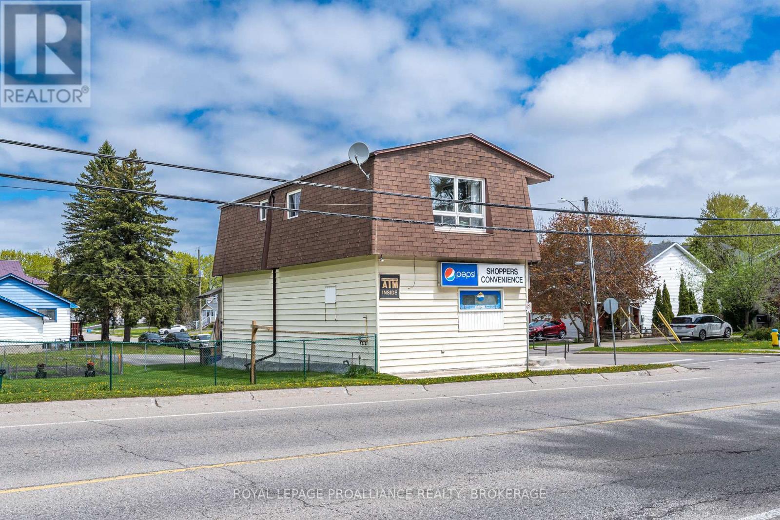 400 King Street W, Gananoque, Ontario  K7G 2G9 - Photo 3 - X13151254