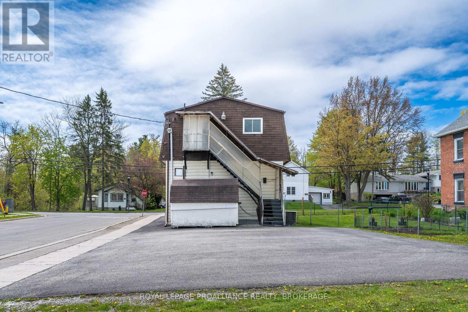 400 King Street W, Gananoque, Ontario  K7G 2G9 - Photo 5 - X13151254