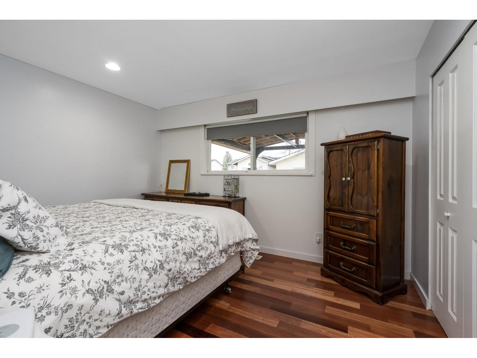 27056 28a Avenue, Langley, British Columbia  V4W 3A4 - Photo 13 - R3125090