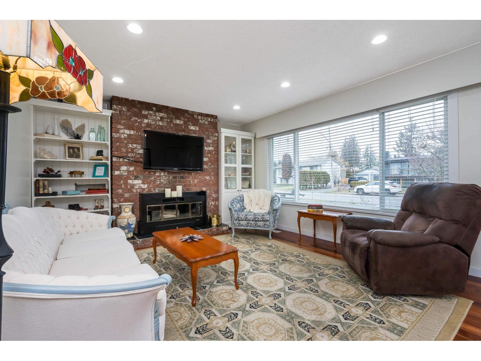 27056 28a Avenue, Langley, British Columbia  V4W 3A4 - Photo 4 - R3125090