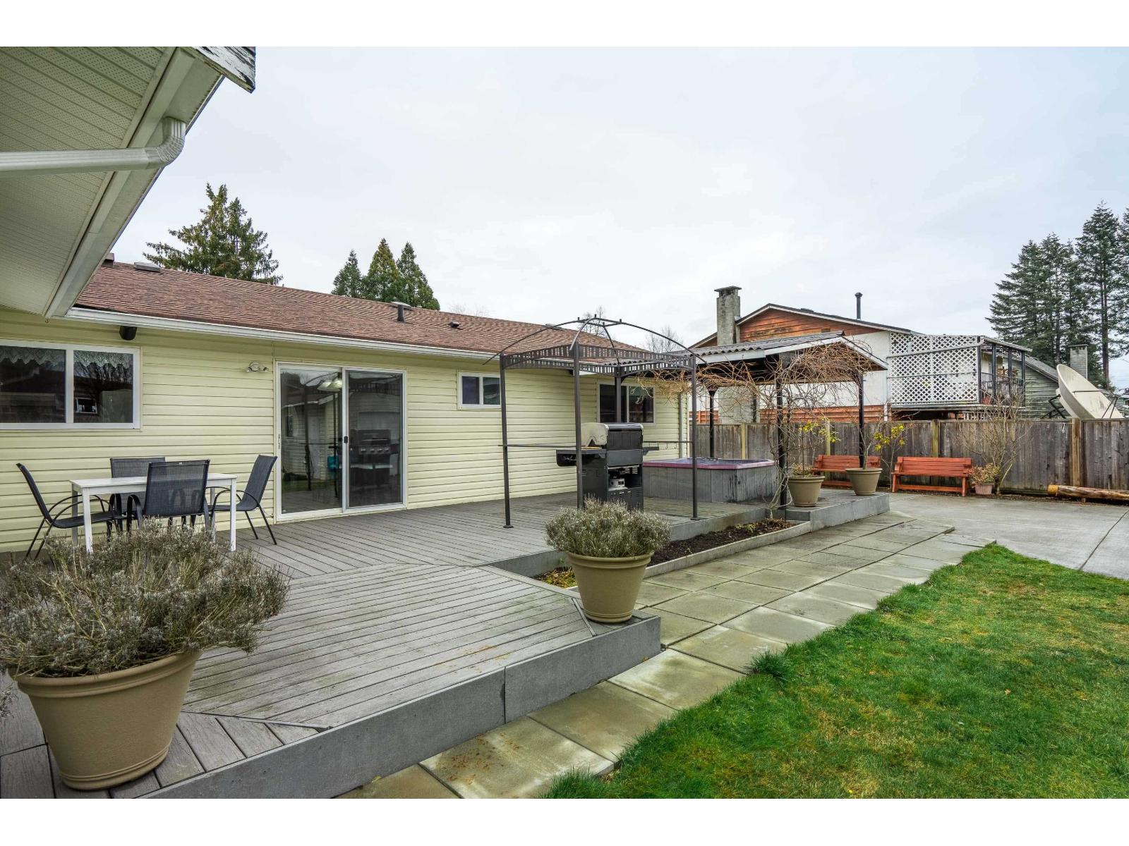 27056 28a Avenue, Langley, British Columbia  V4W 3A4 - Photo 25 - R3125090