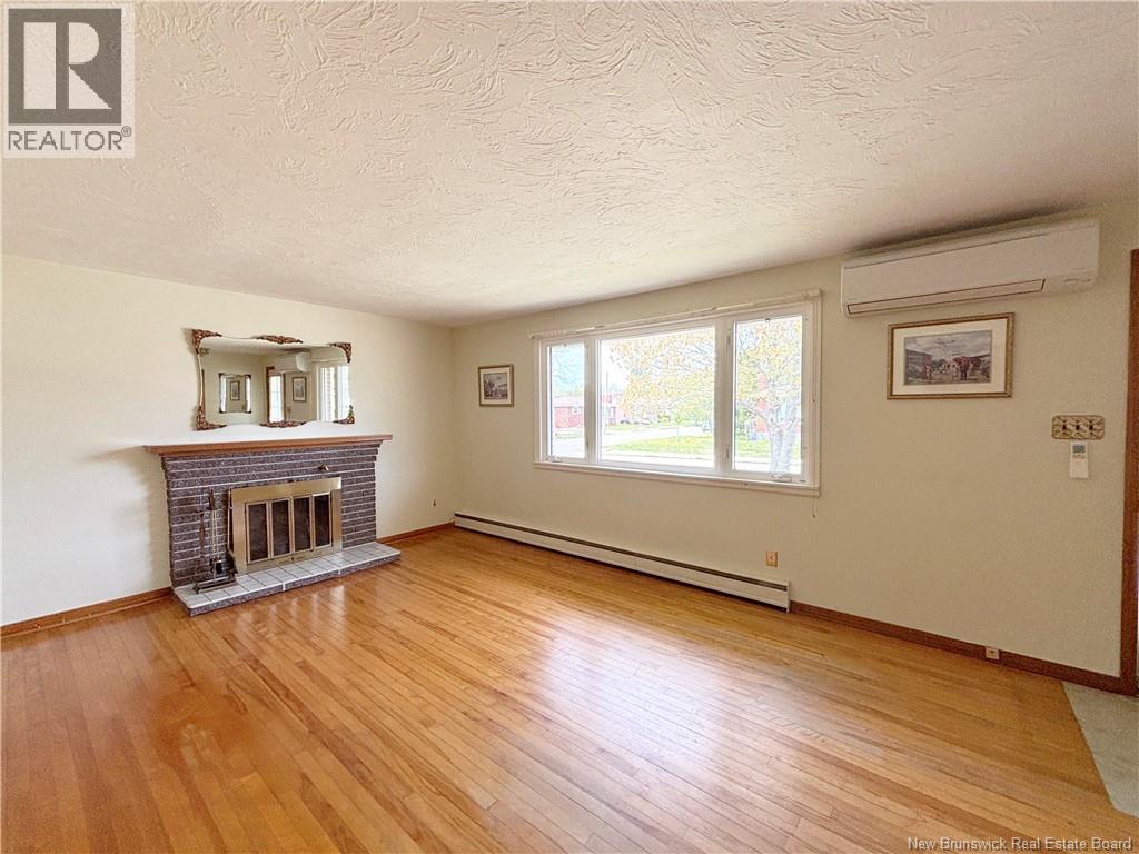 26 Danforth Street, Moncton, New Brunswick  E1C 3X8 - Photo 7 - NB139949