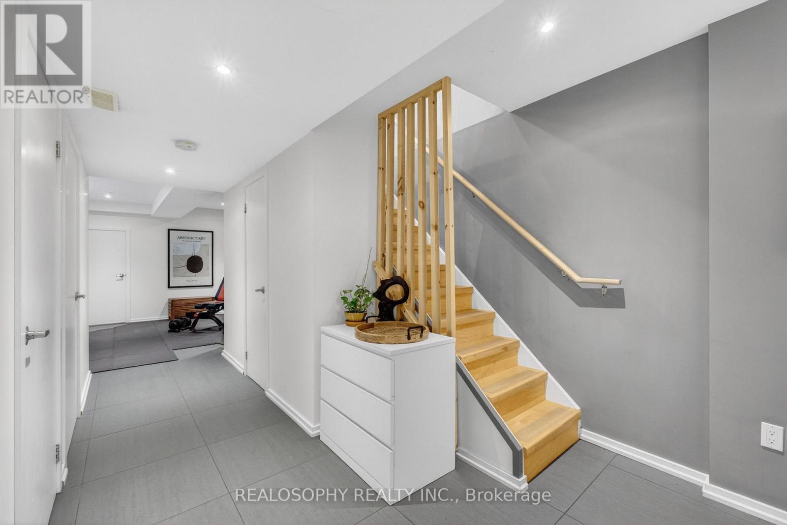 68 Prust Avenue, Toronto, Ontario M4L 2M8 - Photo 37 - E13151122