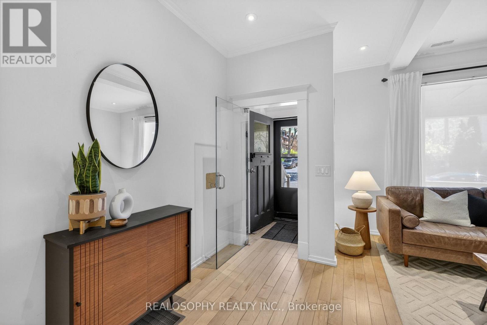 68 Prust Avenue, Toronto, Ontario M4L 2M8 - Photo 5 - E13151122