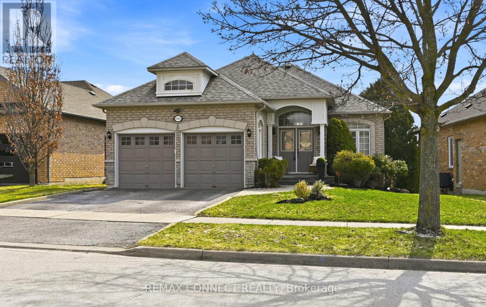 2361 Southcott Road, Pickering, Ontario  L1X 2T3 - Photo 3 - E13151150