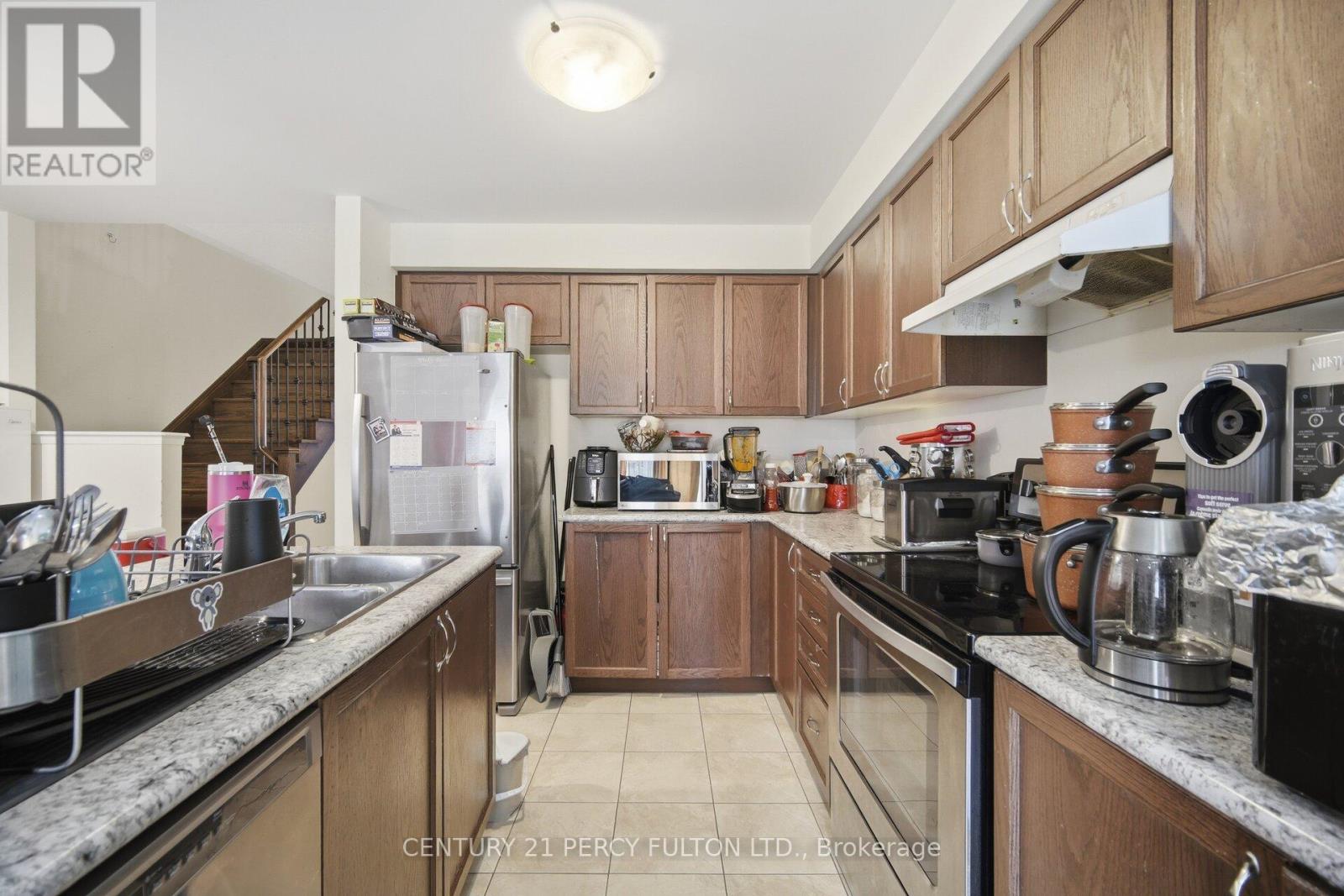 191 Lady Angela Avenue, Oshawa, Ontario  L1H 7K4 - Photo 8 - E13151354