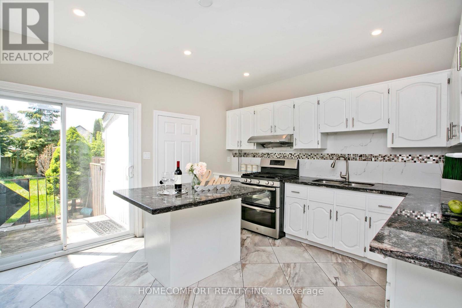 202 Gledhill Avenue, Toronto, Ontario M4C 5L1 - Photo 8 - E13151390