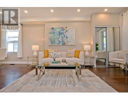 202 GLEDHILL AVENUE, Toronto, Ontario