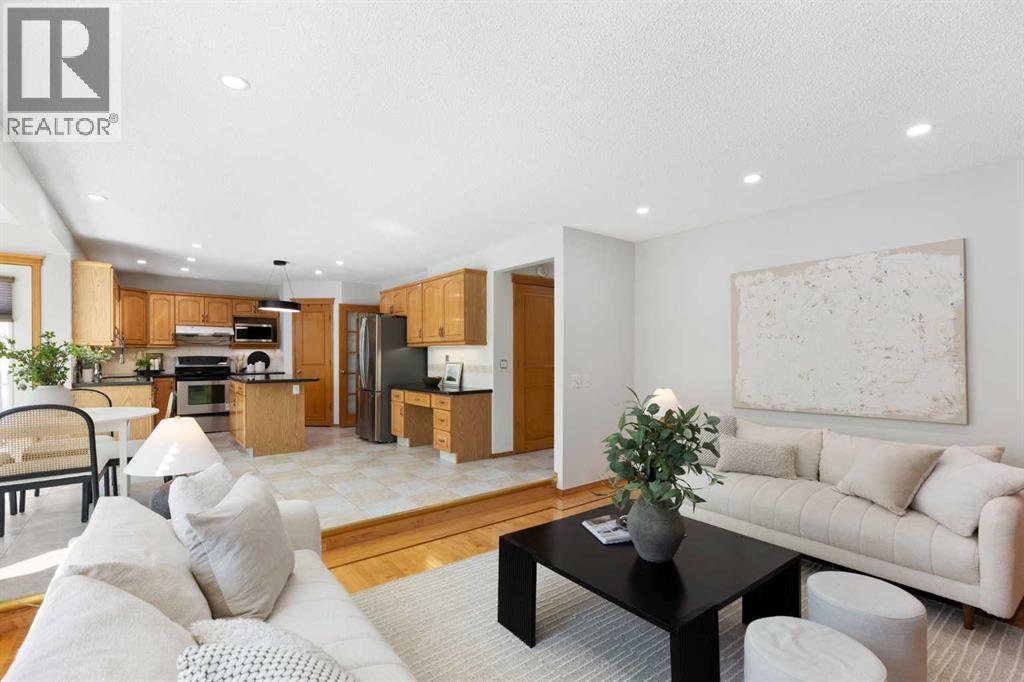 136 Schubert Hill NW, Calgary, Alberta  T3L 1X2 - Photo 10 - A2310822