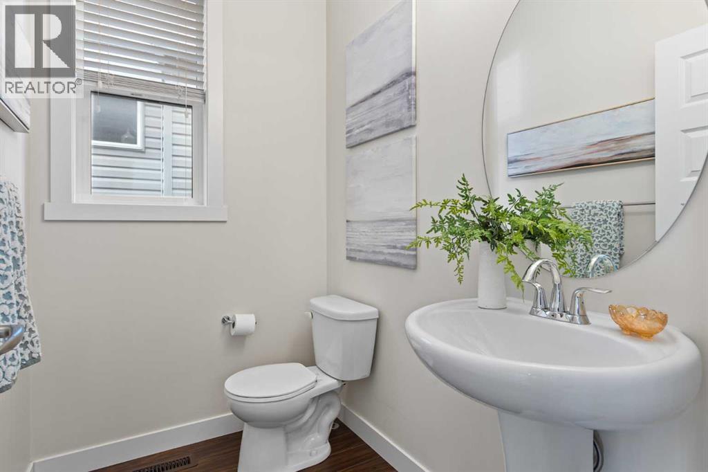 1827 Reunion Boulevard NW, Airdrie, Alberta  T4B 0J3 - Photo 11 - A2311127
