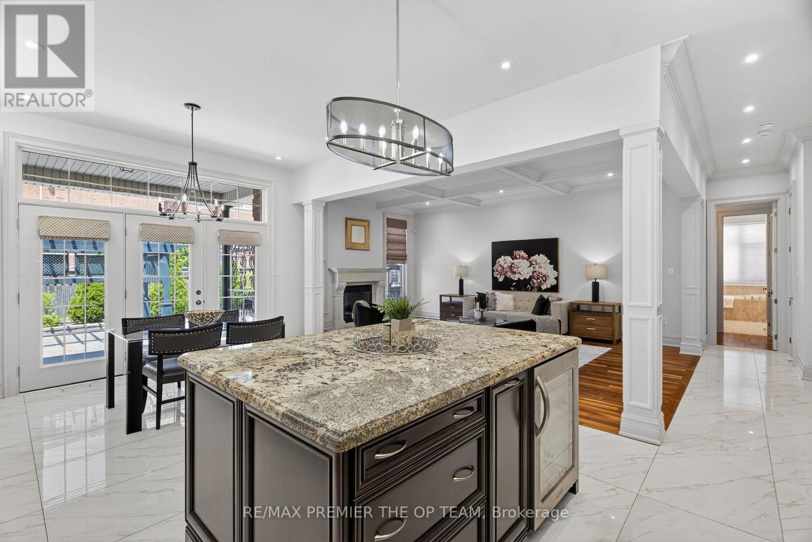 24 Grand Vellore Crescent, Vaughan, Ontario  L4H 0N8 - Photo 14 - N13151178