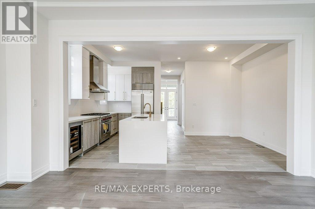 14a Mccachen Street, Richmond Hill, Ontario  L4E 2X5 - Photo 12 - N13151256