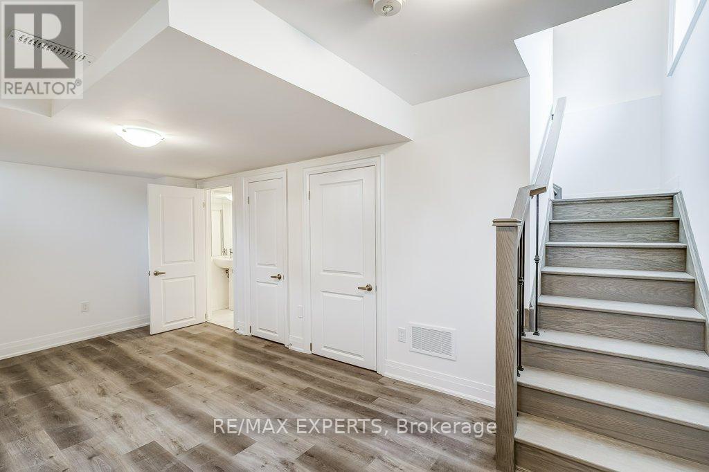 14a Mccachen Street, Richmond Hill, Ontario  L4E 2X5 - Photo 35 - N13151256