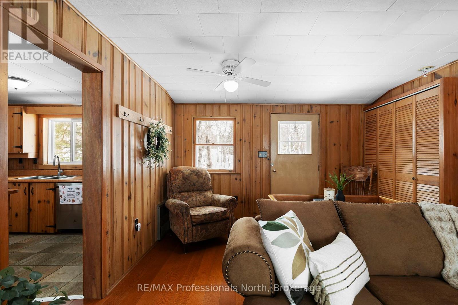 2220 60 Highway, Lake Of Bays, Ontario P1H 2J6 - Photo 8 - X12929968