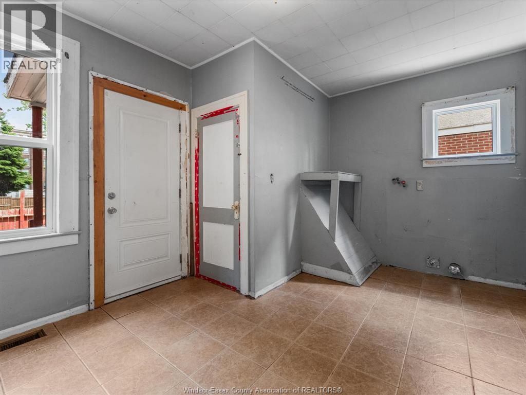 1046-1048 Pelissier, Windsor, Ontario  N9A 4L7 - Photo 22 - 26011660