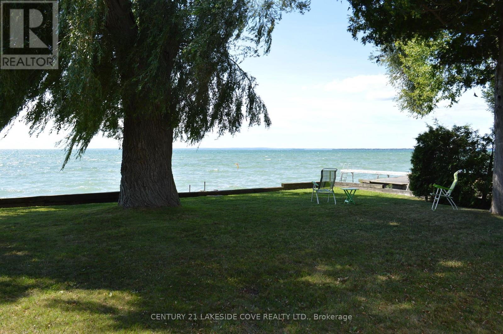 2592 Lakeshore Drive, Ramara (Brechin), Ontario  L0K 1B0 - Photo 3 - S13151184
