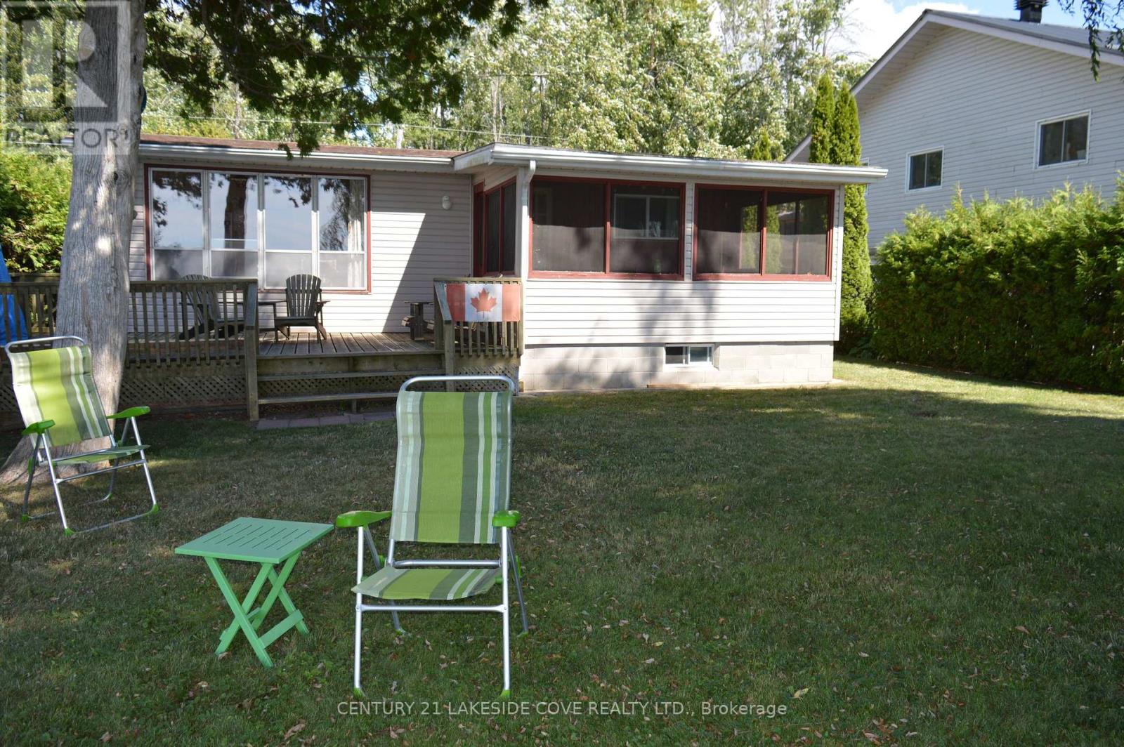 2592 Lakeshore Drive, Ramara (Brechin), Ontario  L0K 1B0 - Photo 8 - S13151184